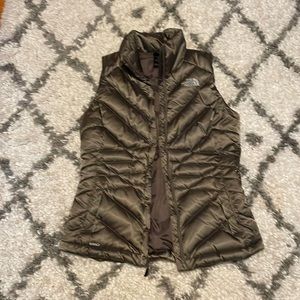 North face puffer vest